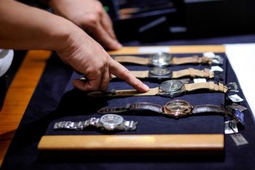 Luxury Market Boosts Second-Hand Watch Prices