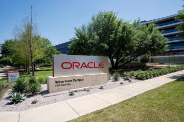 Oracle aims to secure $50 billion by 2026 for cloud expansion