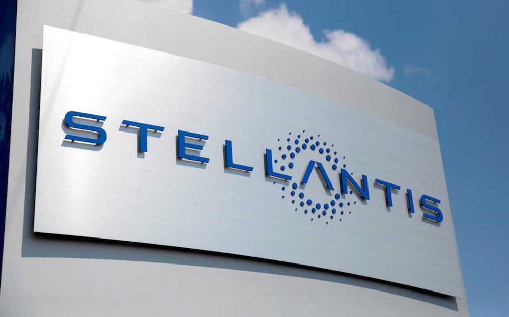 Stellantis Hits $26.5B Writedown in EV Setback
