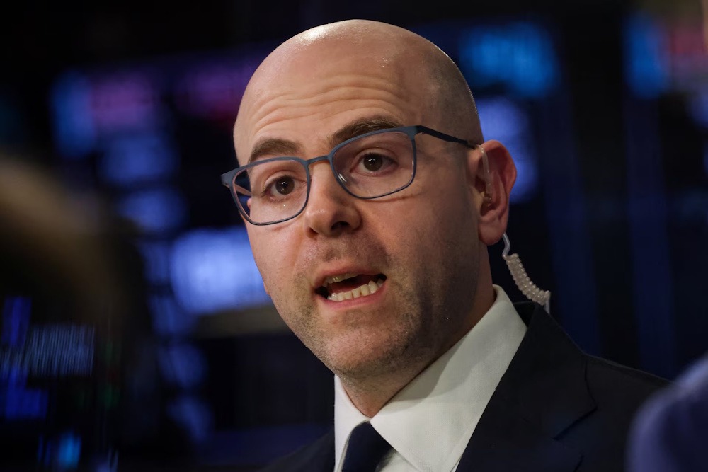 Fed Governor Stephen Miran Resigns from White House Role