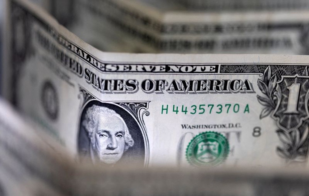 Dollar poised for its first monthly rise since October