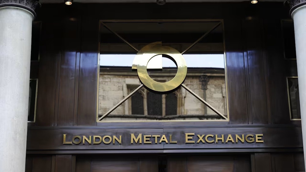 The London Metal Exchange stops electronic metals trading