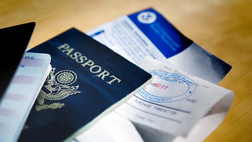 US to Strip Passports from Parents Behind on Child Support