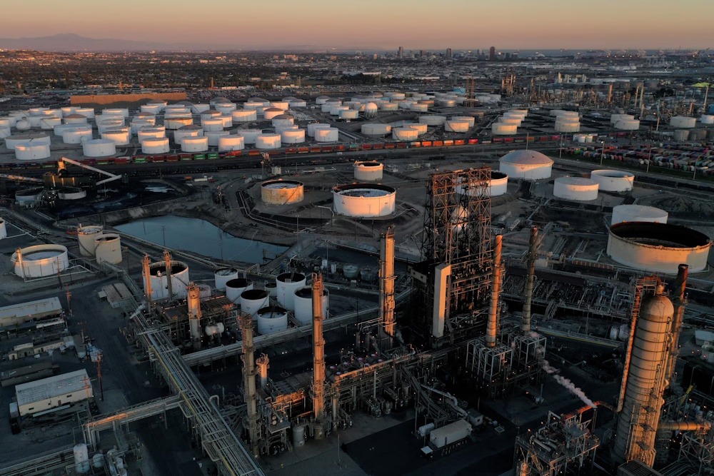 America’s oil refineries max out amid fuel market risks